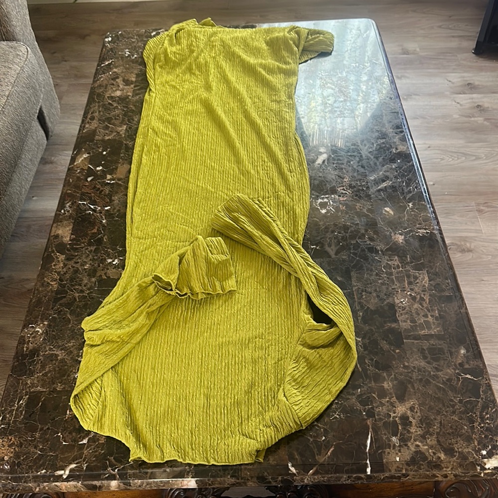 Beautiful dress brand new for the night out with your loves one